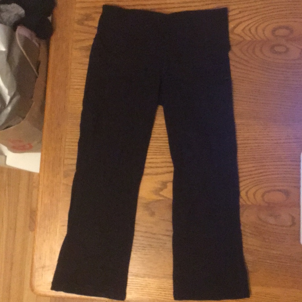 Lululemon Athletics Cropped Leggings